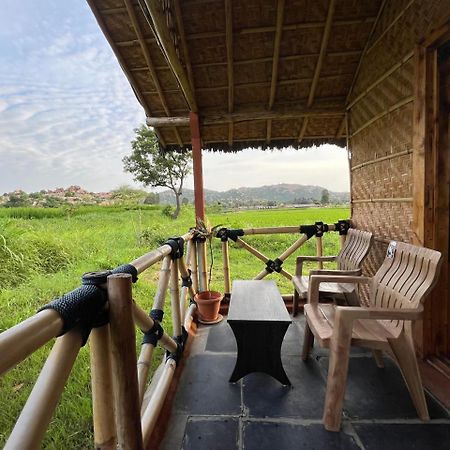 Hampi Rasta Cafe Hotel Bagian luar foto
